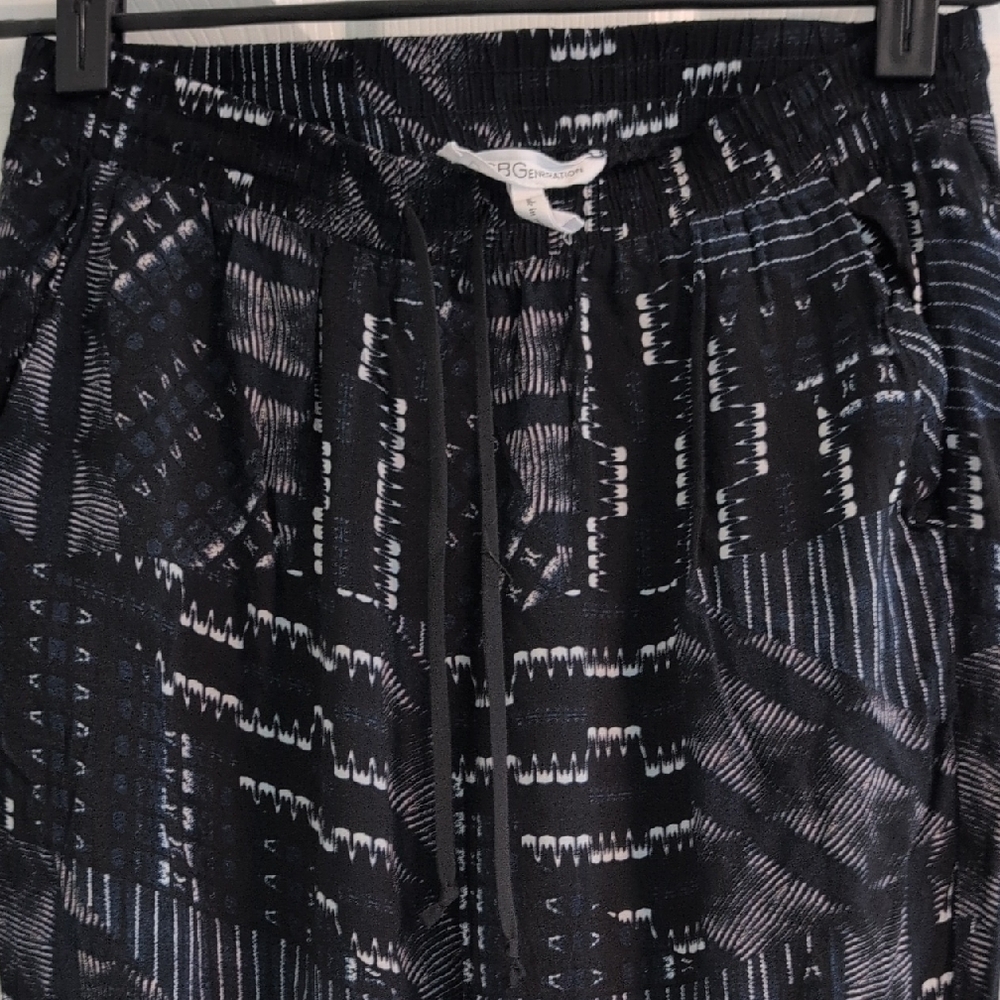 BCBGeneration Monochrome Patterned Joggers - image 4